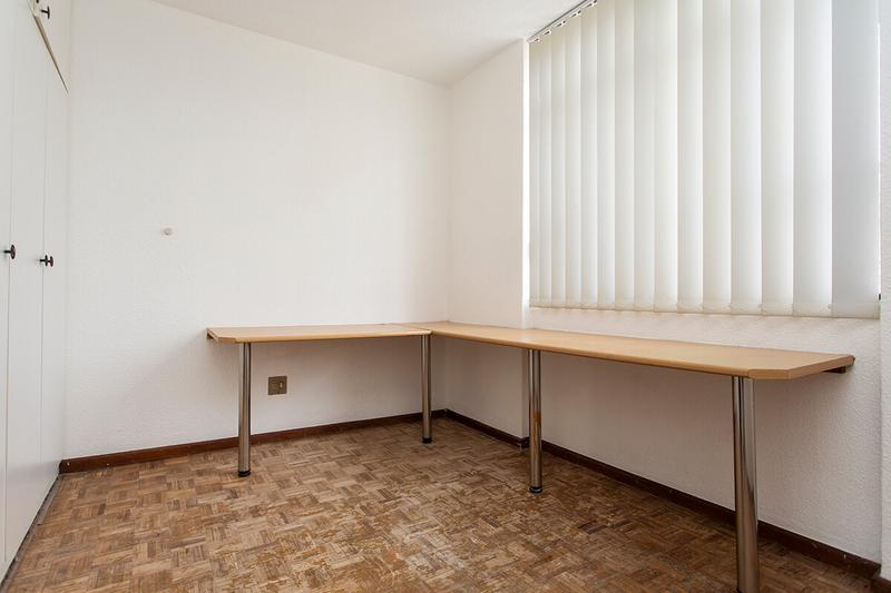 2 Bedroom Property for Sale in Loevenstein Western Cape